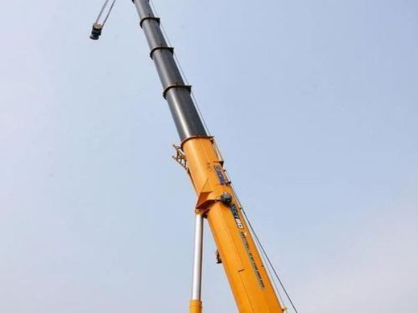 茂港区吊车租赁公司_吊车出租降低成本的关键就是尽可能的